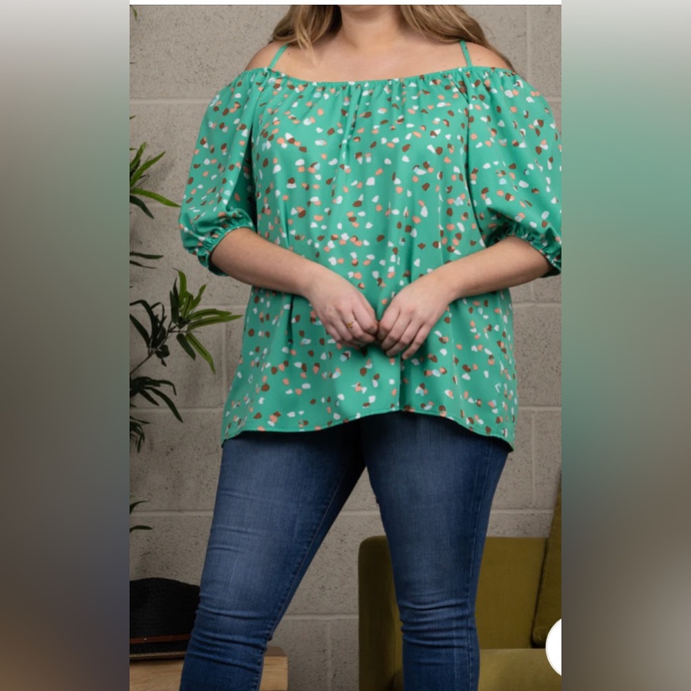 NWOT Crépas Women's Plus Size Off Shoulders Tunic Top Plus Size Blouses